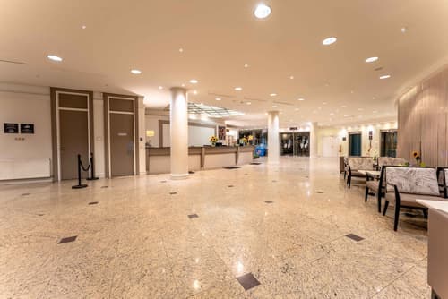 PLAZA Premium Wien, Lobby
