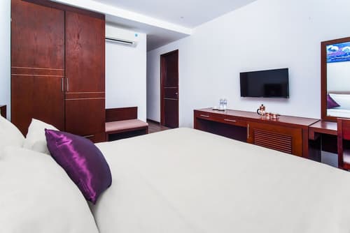 Golden Sun Hotel, Room