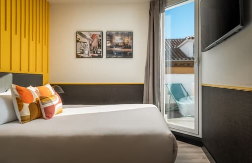 BYPILLOW Crosstown, Room