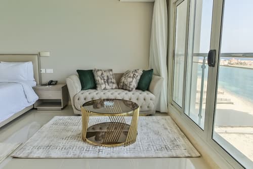 Triumph White Sands, Room