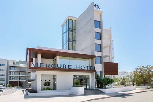 Mercure Larnaca Beach Resort, Front of property