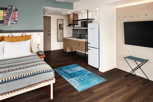 Moxy Halifax Downtown, Room