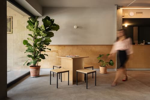 'Re-Dama Hostel, Reception