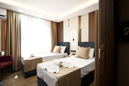 Grand Bagoz Hotel, Room