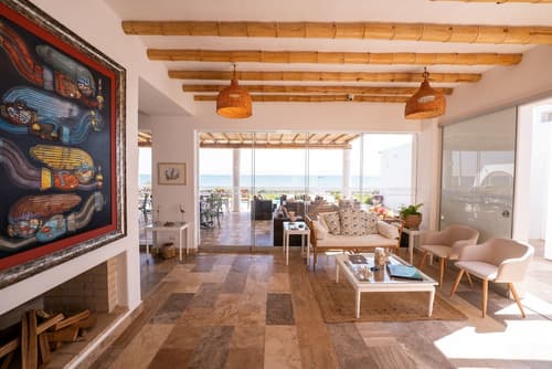 Atoq Paracas Reserva, Primary image