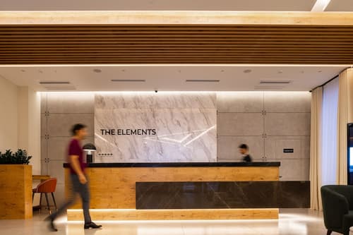 The Elements Hotel, Reception