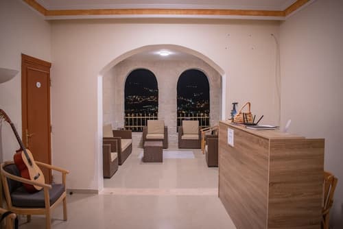 Twilight Hotel Petra, Lobby sitting area