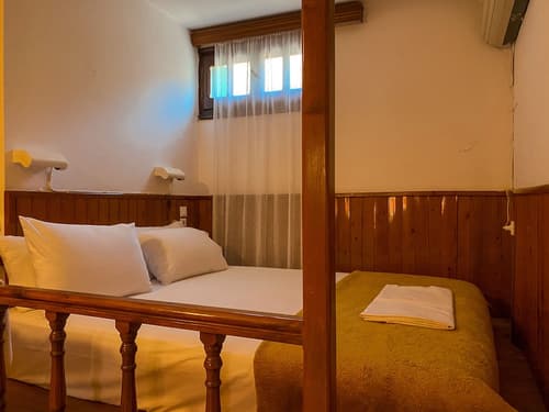 Symi Garden Studios, Room