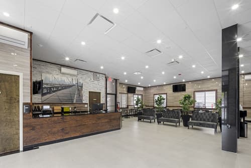 Highbridge Hotel, Reception