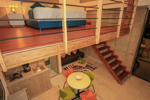 Normandía Tower, Room