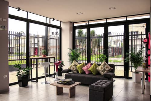 Normandía Tower, Reception