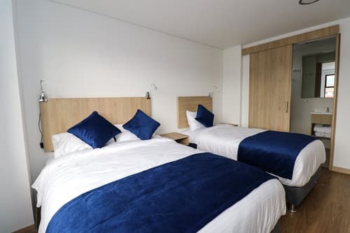 Normandía Tower, Room