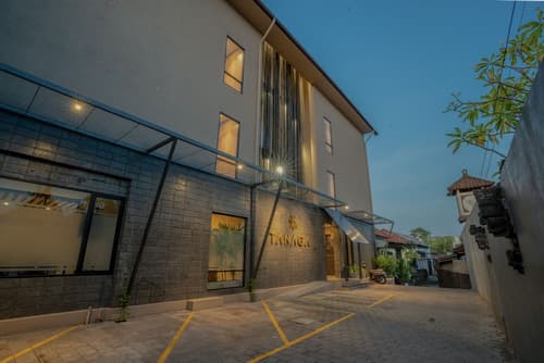 Tanaga Coliving, Front of property