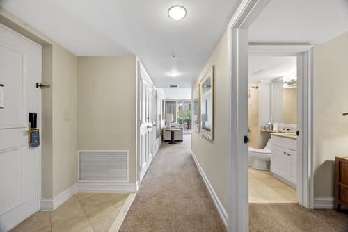 Marco Beach Ocean Suites, Room