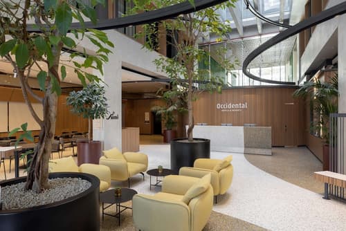 Occidental Ljubljana, Primary image