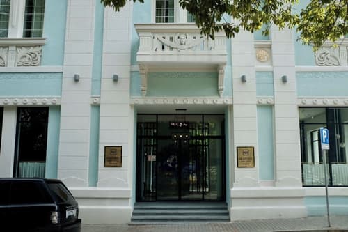Newport Hotel Kutaisi, Exterior
