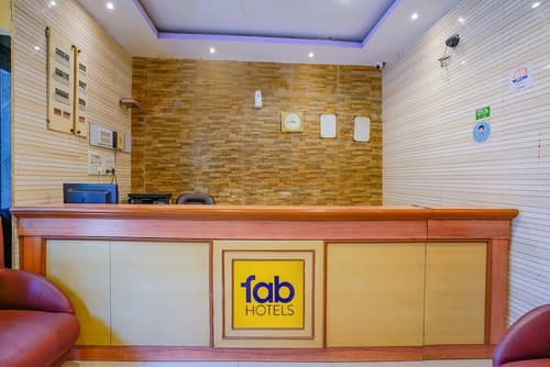 Fabexpress New Deepak, Reception