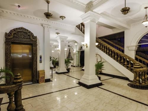 Le Hotel Hotel, Reception