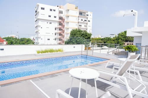 Stay Here Suites, Pool