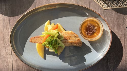 Residence Hotel, Food and drink