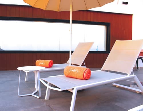 Pyramisa Hotel Apartments Dubai, Outdoor pool