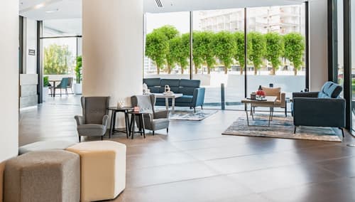 Pyramisa Hotel Apartments Dubai, Lobby