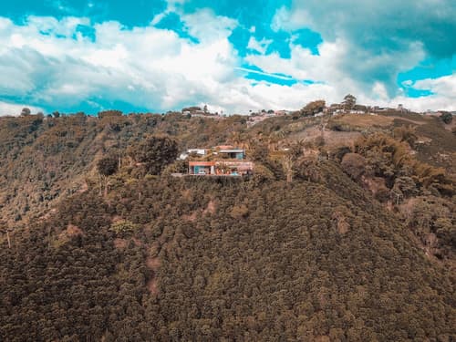 Atardeceres del cafe, Room