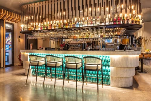 The Nest Hotel, Restaurant