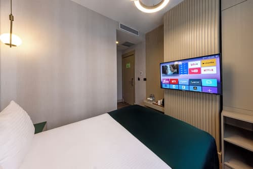 The Nest Hotel, Primary image