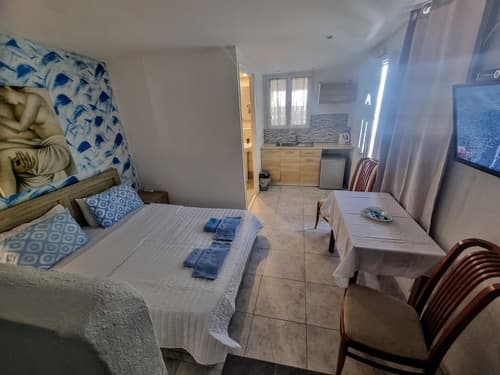 Cycladic Pleasure Houses by the Sea, Room