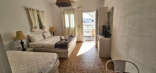 Cycladic Pleasure Houses by the Sea, Room