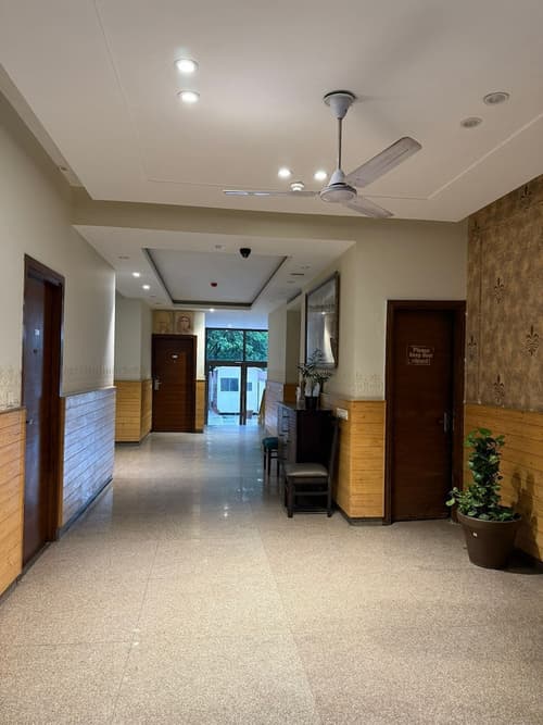 UDS Villa - Next to VFS, Walking to Connaught Place, Lobby