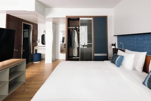 Crowne Plaza Madrid - Centre Retiro by IHG, Room