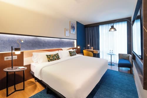 Crowne Plaza Madrid - Centre Retiro by IHG, Room