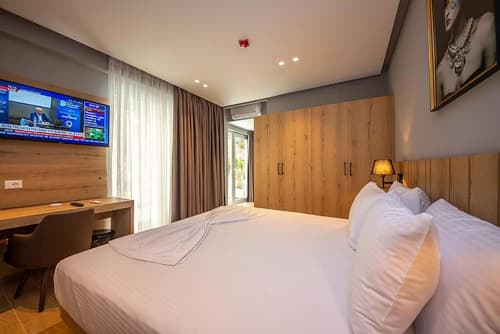 Azure Inn Hotel, Room