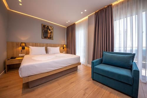 Azure Inn Hotel, Room