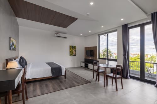 Charm Champion Villa Hoian, Room