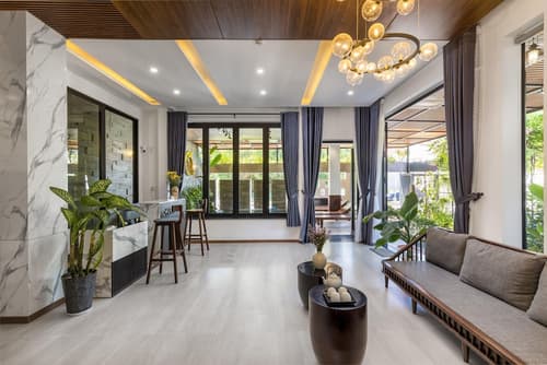 Charm Champion Villa Hoian, Reception