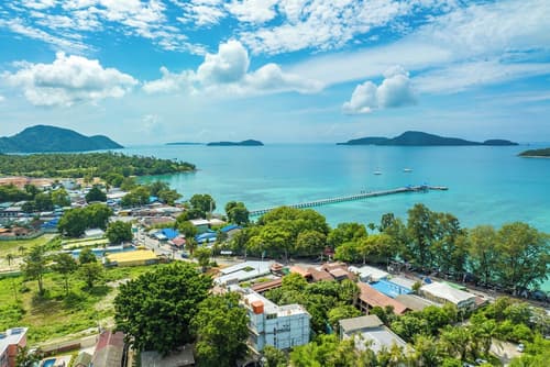 Meet Holiday Hotel, Primary image