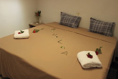 The Ideal Bed & Breakfast, Room