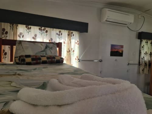 The Ideal Bed & Breakfast, Room