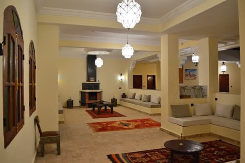 Le Domaine M, Lobby sitting area