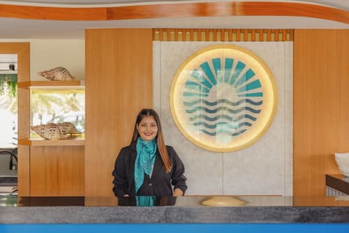 UMET Seaview Hotel with Free Roundtrip Airport Pick up and drop off, Reception