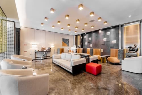 Ramada by Wyndham Bayannur, Lobby sitting area