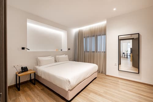 Pnoe Urban Living, Room