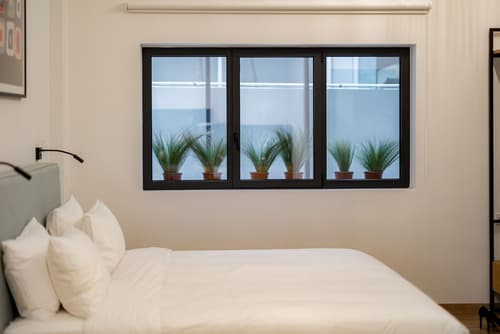 Earos Urban Living, Room