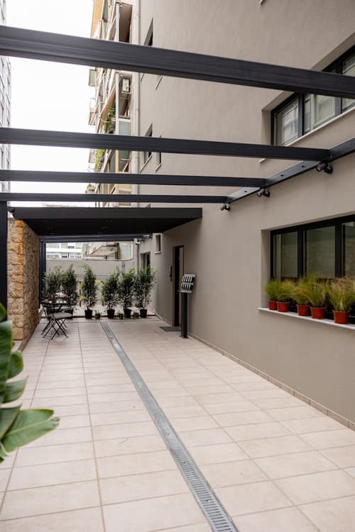 Earos Urban Living, Primary image