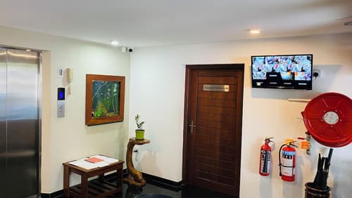 The Den 23, Front of property