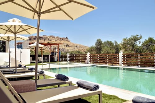 Kouros Stone Suites, Pool