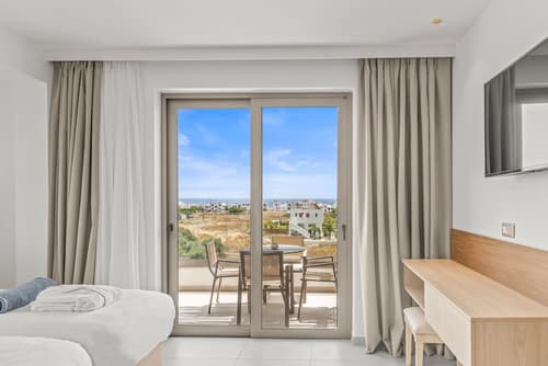 Kouros Stone Suites, Room